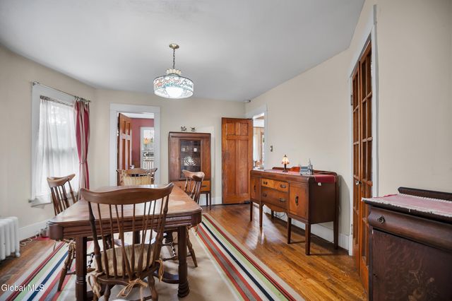 1083 Brierwood Boulevard, Schenectady, NY 12308