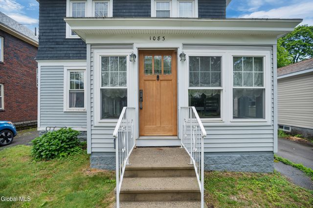 1083 Brierwood Boulevard, Schenectady, NY 12308