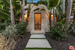 8716 Ashcroft Avenue, West Hollywood, CA 90048