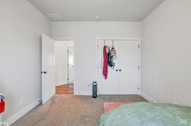 929 Applewood Dr, Buhl, ID 83316