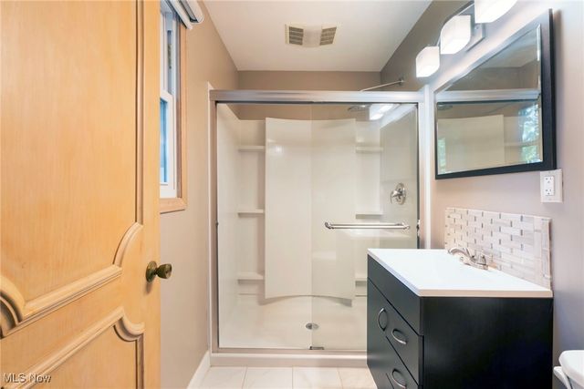 7716 Silver Fox Drive, Youngstown, OH 44512