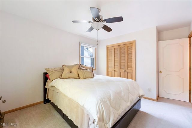 7716 Silver Fox Drive, Youngstown, OH 44512