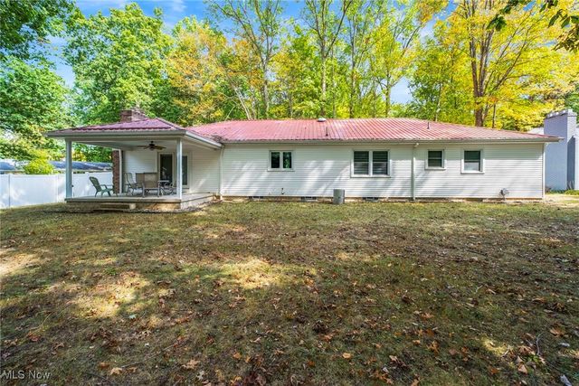 7716 Silver Fox Drive, Youngstown, OH 44512