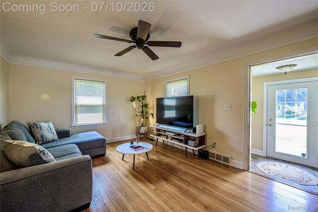 3566 Buckingham Avenue, Berkley, MI 48072