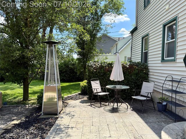 3566 Buckingham Avenue, Berkley, MI 48072