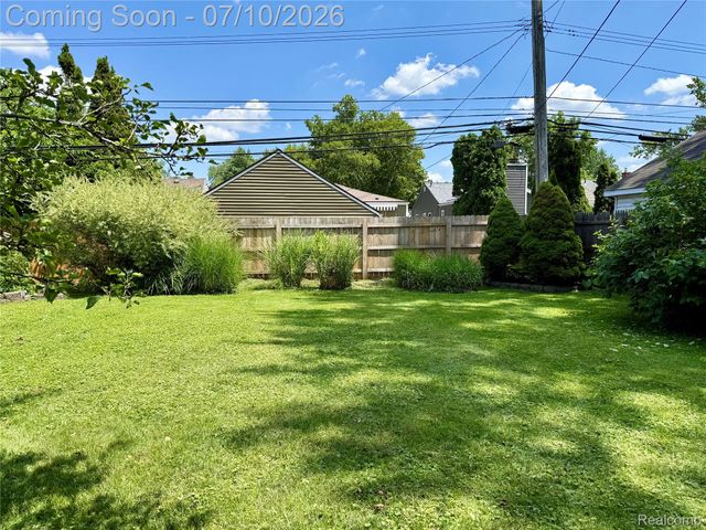 3566 Buckingham Avenue, Berkley, MI 48072