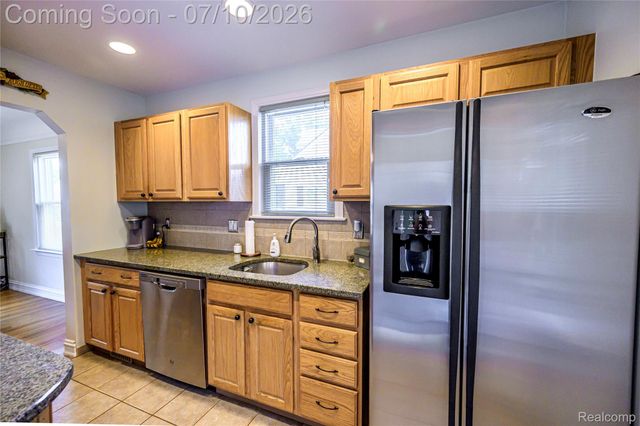 3566 Buckingham Avenue, Berkley, MI 48072