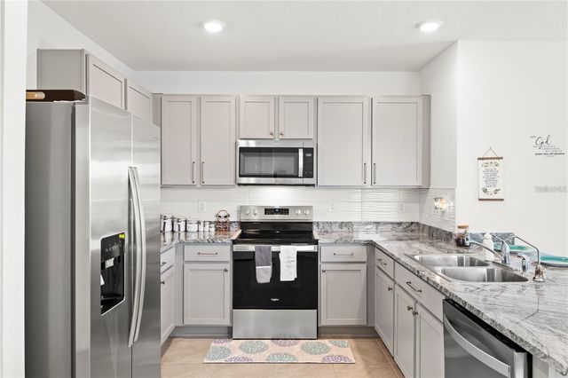 6250 WANDERING WILLOW DRIVE, Wesley Chapel, FL 33545