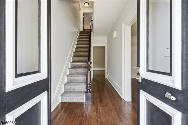 15 Main St, Clinton Twp., NJ 08801