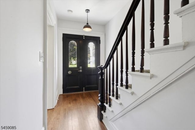 15 Main St, Clinton Twp., NJ 08801