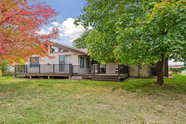 891 Garden View Drive, Apple Valley, MN 55124