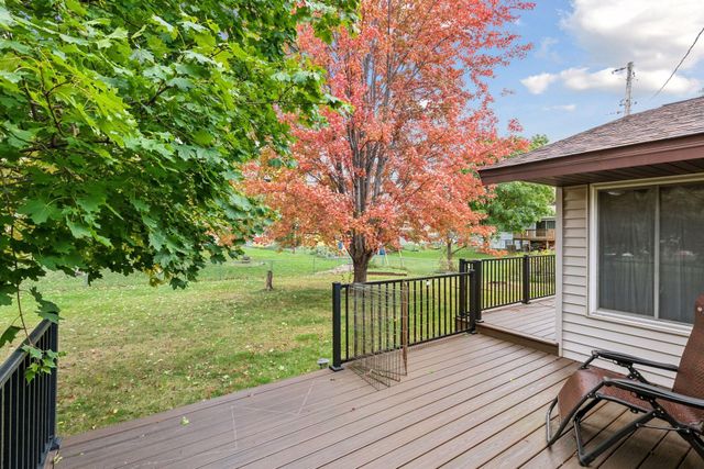 891 Garden View Drive, Apple Valley, MN 55124