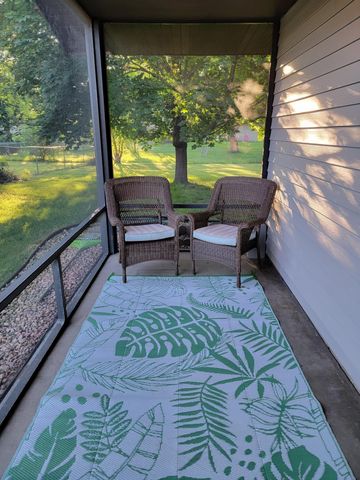 891 Garden View Drive, Apple Valley, MN 55124