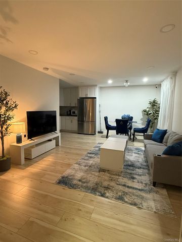 16847 93rd Avenue, Jamaica, NY 11433