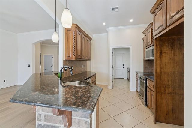 2820 NW 171st Street, Edmond, OK 73012