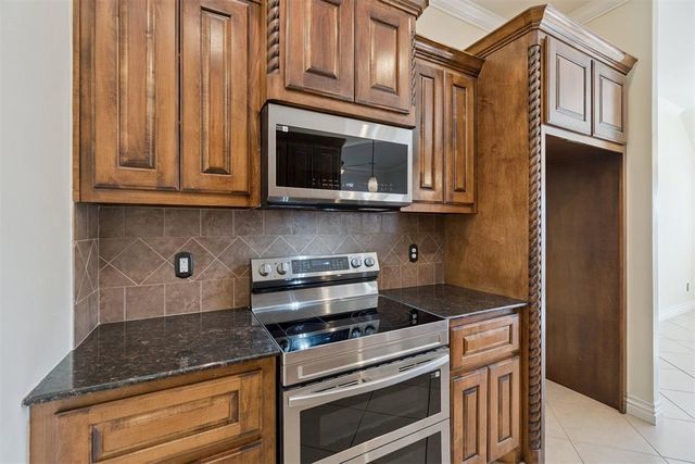 2820 NW 171st Street, Edmond, OK 73012