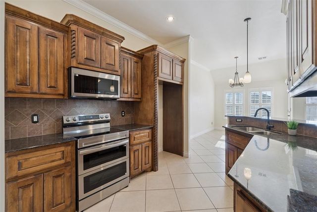 2820 NW 171st Street, Edmond, OK 73012