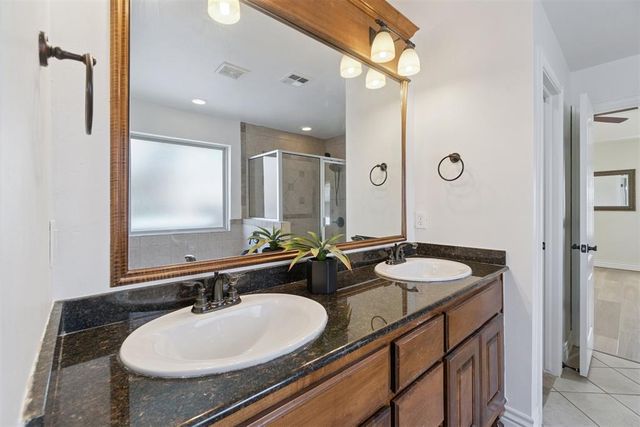 2820 NW 171st Street, Edmond, OK 73012