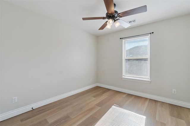 2820 NW 171st Street, Edmond, OK 73012