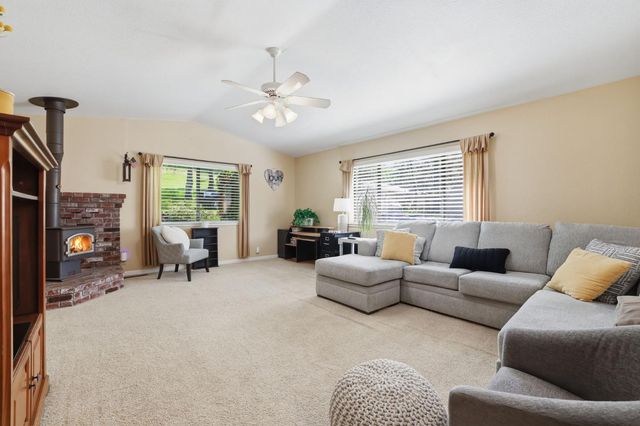 6637 Baralee Ln, Placerville, CA 95667