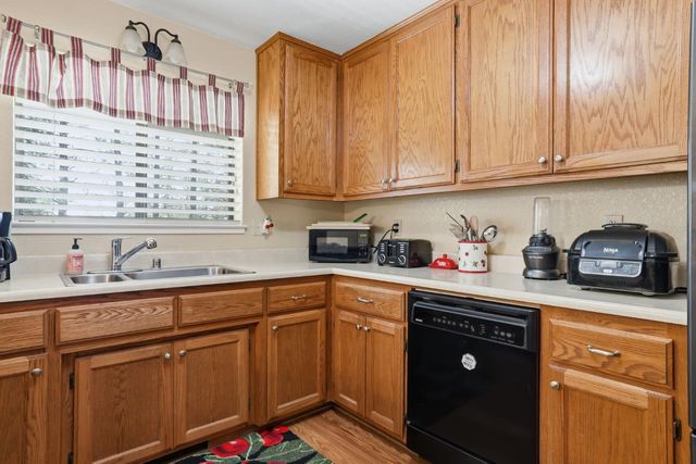 6637 Baralee Ln, Placerville, CA 95667