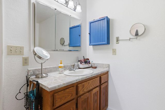 6637 Baralee Ln, Placerville, CA 95667