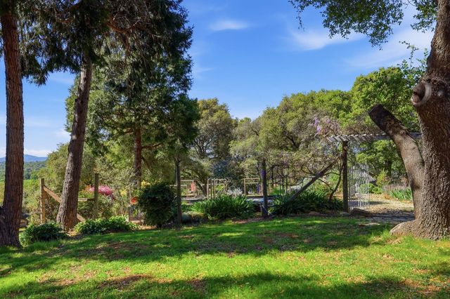 6637 Baralee Ln, Placerville, CA 95667