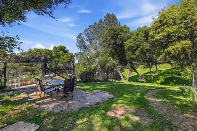 6637 Baralee Ln, Placerville, CA 95667