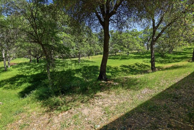 6637 Baralee Ln, Placerville, CA 95667