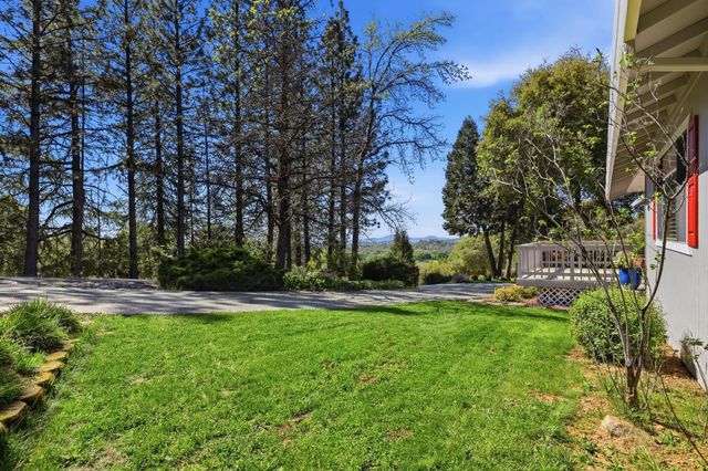 6637 Baralee Ln, Placerville, CA 95667