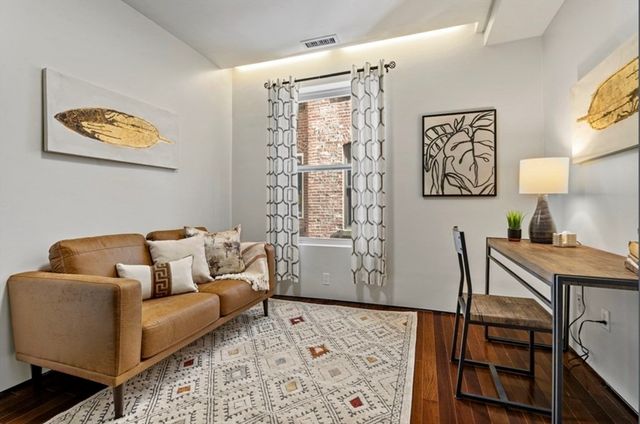 1692 Washington 2, Boston, MA 02118