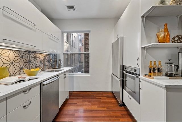 1692 Washington 2, Boston, MA 02118