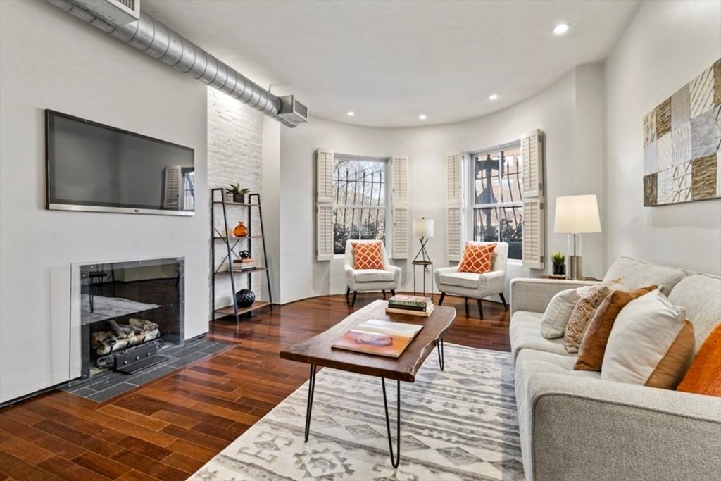 1692 Washington 2, Boston, MA 02118