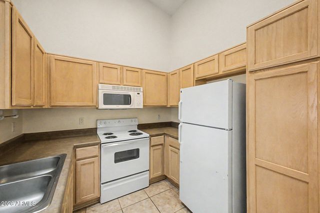 1406 W EMERALD Avenue 103, Mesa, AZ 85202