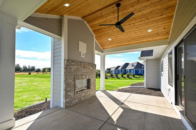 N66W34839 Baltic PASS, Oconomowoc, WI 53066