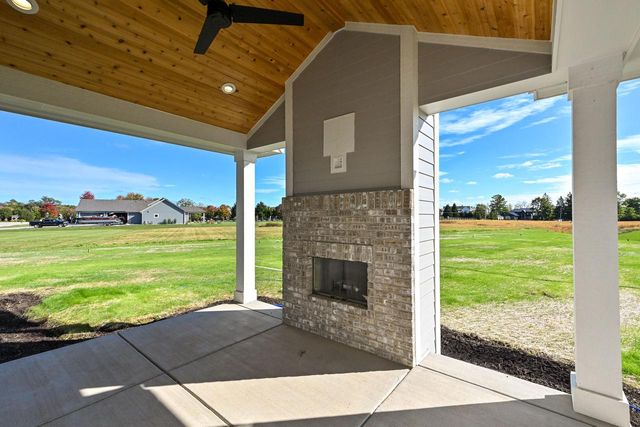 N66W34839 Baltic PASS, Oconomowoc, WI 53066