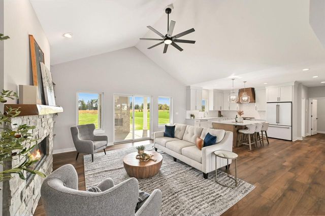 N66W34839 Baltic PASS, Oconomowoc, WI 53066