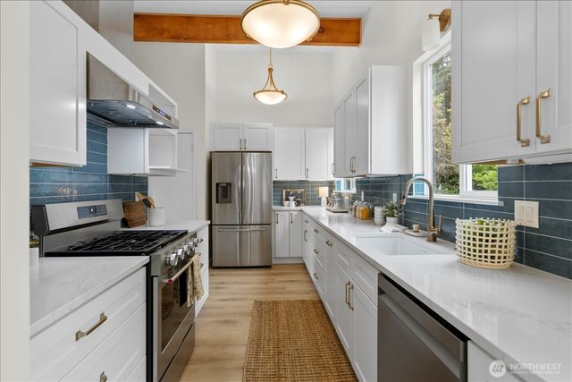 8104 Sierra Drive, Edmonds, WA 98026