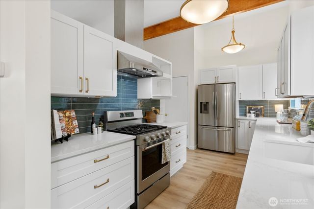 8104 Sierra Drive, Edmonds, WA 98026