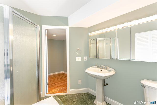 1 Mansfield Grove Road APT 103, East Haven, CT 06512