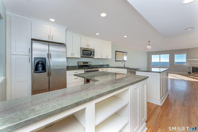 1 Mansfield Grove Road APT 103, East Haven, CT 06512