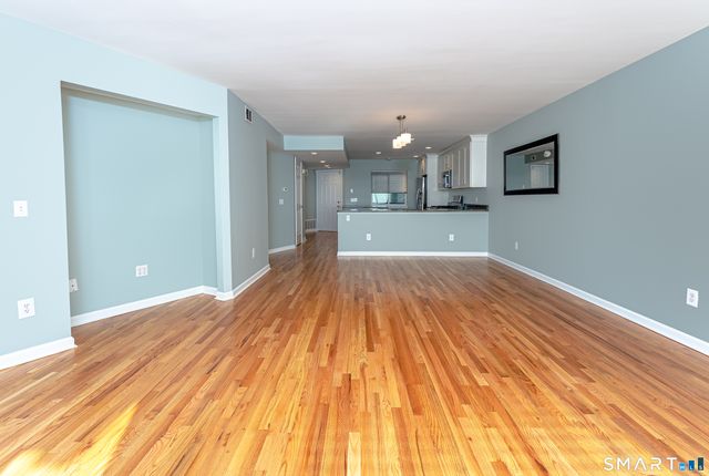 1 Mansfield Grove Road APT 103, East Haven, CT 06512