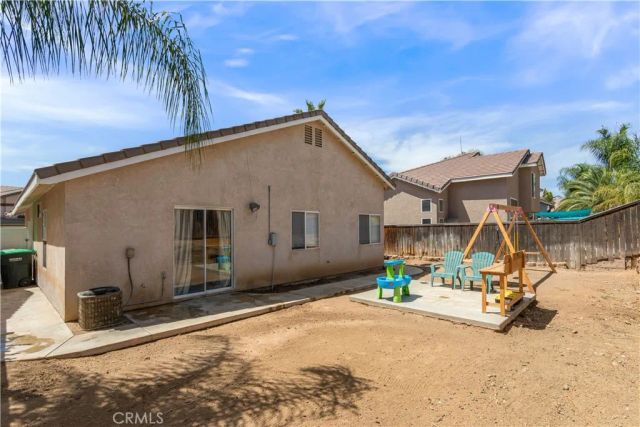 1298 Canterbury, Perris, CA 92571