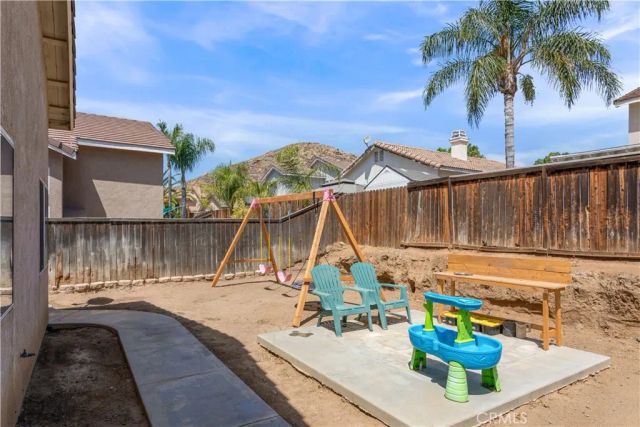 1298 Canterbury, Perris, CA 92571