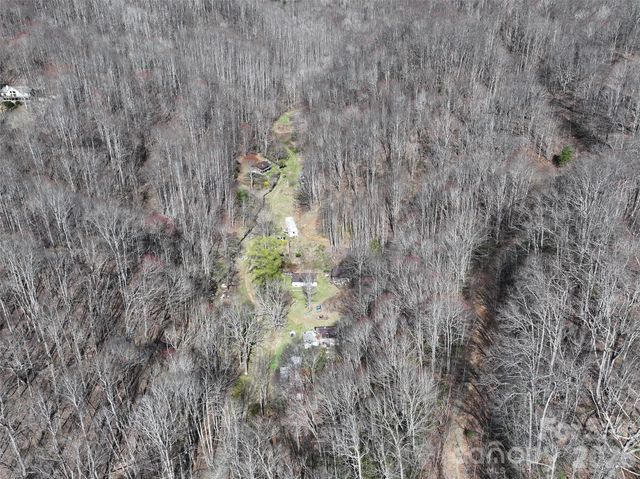 1002 Ned Cove Road, Waynesville, NC 28785