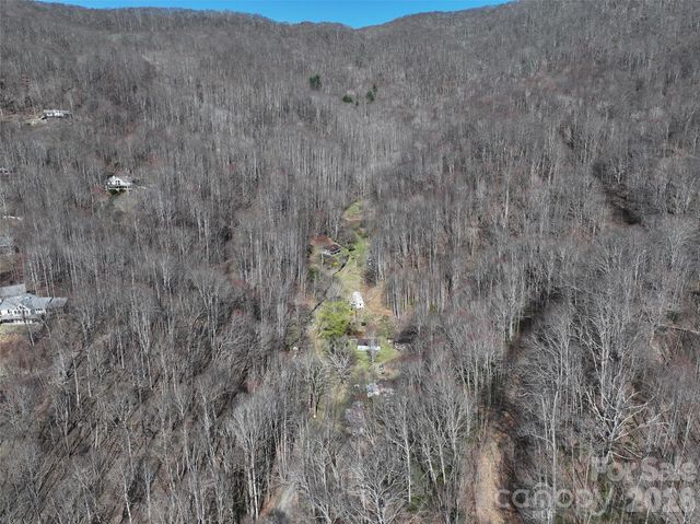 1002 Ned Cove Road, Waynesville, NC 28785