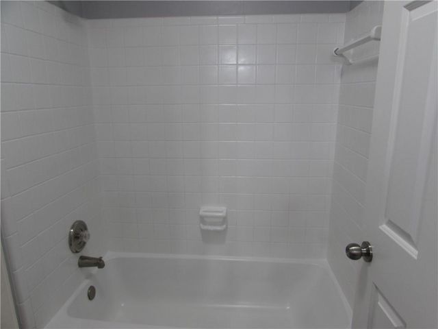 1774 Twin Brooks SE Drive, Marietta, GA 30067