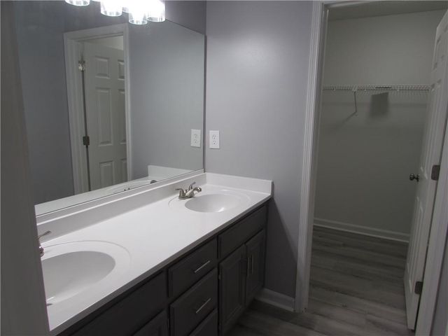 1774 Twin Brooks SE Drive, Marietta, GA 30067