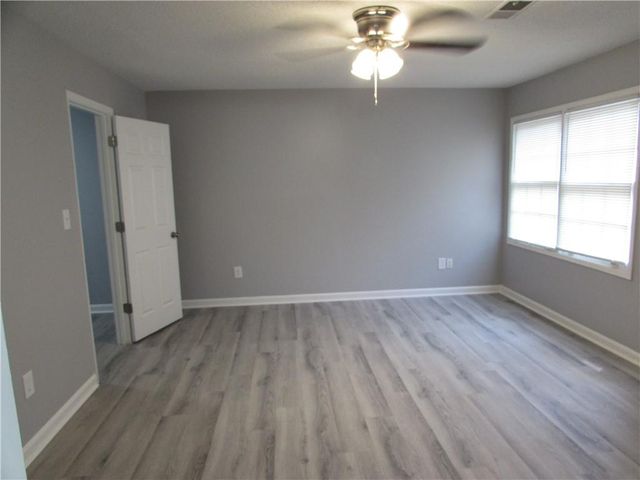 1774 Twin Brooks SE Drive, Marietta, GA 30067