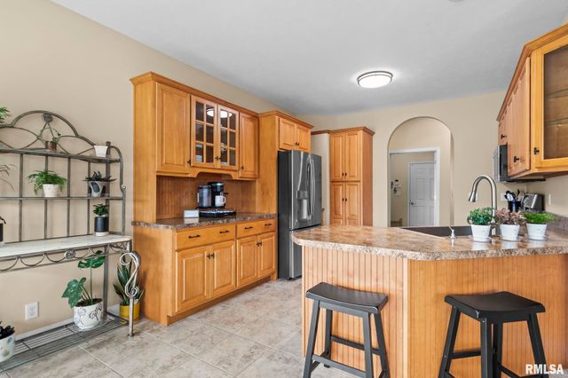 6421 WINTERBERRY Lane, Springfield, IL 62712